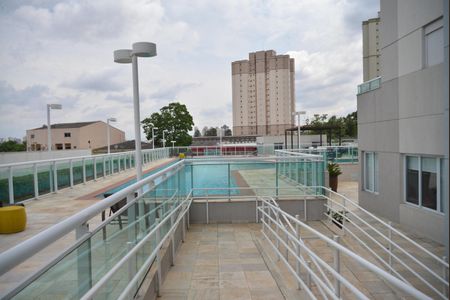 Apartamento à venda com 83m², 2 quartos e 2 vagasÁrea comum - Piscina