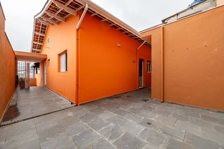 Casa à venda com 188m², 2 quartos e 2 vagasQuintal