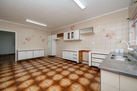 Casa à venda com 188m², 2 quartos e 2 vagasCozinha