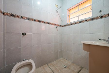 Casa à venda com 188m², 2 quartos e 2 vagasBanheiro de Serviço 