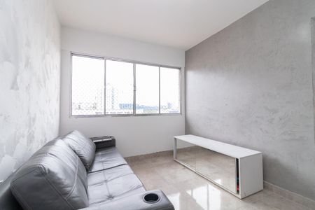 Sala de apartamento para alugar com 3 quartos, 70m² em Vila Dalila, São Paulo
