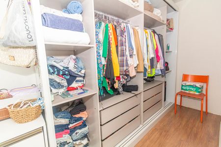 Casa para alugar com 600m², 4 quartos e 1 vagaCloset da suíte