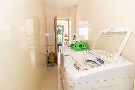 Casa para alugar com 600m², 4 quartos e 1 vagaÁrea de Serviço