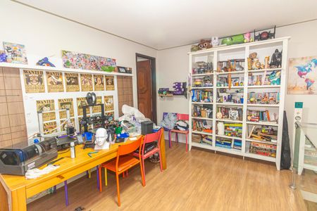 Casa para alugar com 600m², 4 quartos e 1 vagaHall