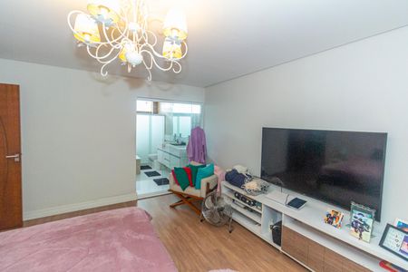 Casa para alugar com 600m², 4 quartos e 1 vagaSuíte