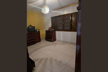 Casa à venda com 320m², 3 quartos e 2 vagasQuarto 2