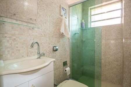 Banheiro 2 de casa à venda com 3 quartos, 210m² em Jaguaribe, Osasco