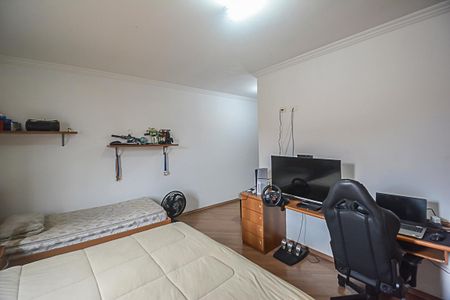 Casa à venda com 206m², 3 quartos e 6 vagasQuarto 2