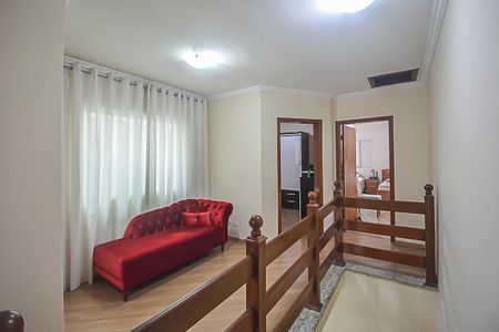 Casa à venda com 206m², 3 quartos e 6 vagasHall dos Quartos