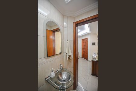 Casa à venda com 206m², 3 quartos e 6 vagasLavabo