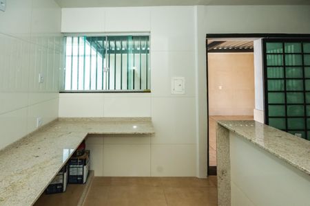 Casa à venda com 360m², 3 quartos e 2 vagasCozinha