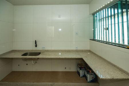 Casa à venda com 360m², 3 quartos e 2 vagasCozinha