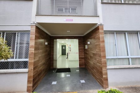 Apartamento para alugar com 52m², 2 quartos e 1 vaga Apartamento para alugar com 52m², 2 quartos e 1 vagaHall de entrada