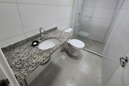 Apartamento para alugar com 52m², 2 quartos e 1 vaga Apartamento para alugar com 52m², 2 quartos e 1 vagaBanheiro
