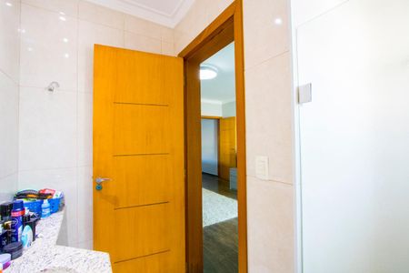 Casa à venda com 226m², 4 quartos e 4 vagasBanheiro do quarto 3