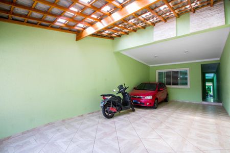 Casa à venda com 226m², 4 quartos e 4 vagasGaragem
