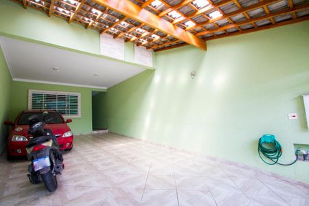 Casa à venda com 226m², 4 quartos e 4 vagasGaragem
