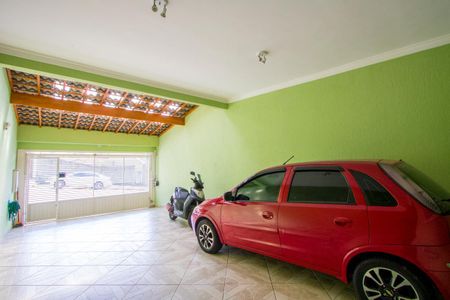 Casa à venda com 226m², 4 quartos e 4 vagasGaragem