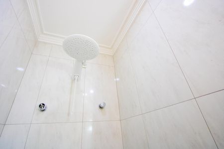 Casa à venda com 226m², 4 quartos e 4 vagasBanheiro do quarto 2