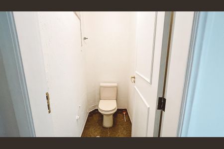 Casa à venda com 500m², 5 quartos e 5 vagasLavabo da Área Externa