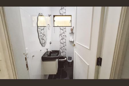 Casa à venda com 500m², 5 quartos e 5 vagasLavabo