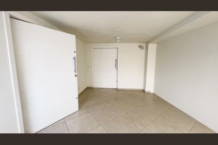 Casa à venda com 500m², 5 quartos e 5 vagasSuíte 3