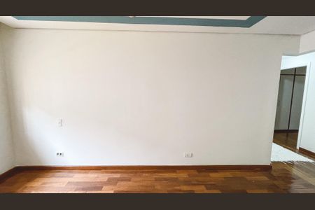 Casa à venda com 500m², 5 quartos e 5 vagasSuíte 2