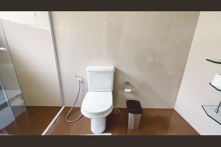 Casa à venda com 500m², 5 quartos e 5 vagasBanheiro da Suíte 1