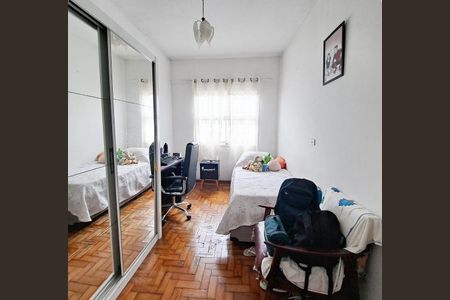 Casa à venda com 308m², 4 quartos e 5 vagasQuarto 2