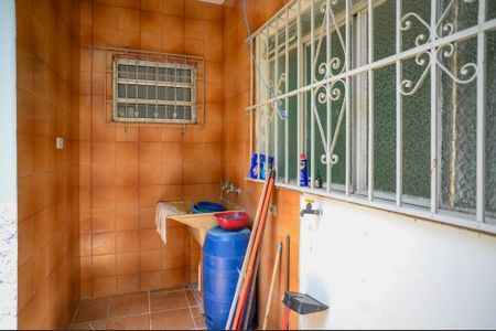 Casa à venda com 160m², 3 quartos e 2 vagasÁrea de Serviço