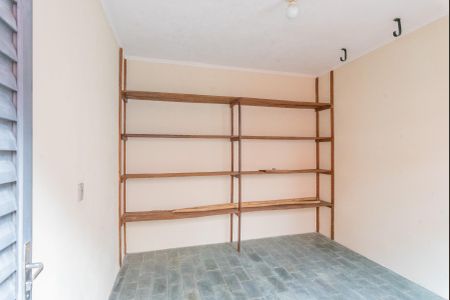 Casa à venda com 175m², 2 quartos e sem vaga Casa à venda com 175m², 2 quartos e sem vagaQuarto de Serviço