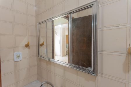 Casa à venda com 175m², 2 quartos e sem vaga Casa à venda com 175m², 2 quartos e sem vagaBanheiro