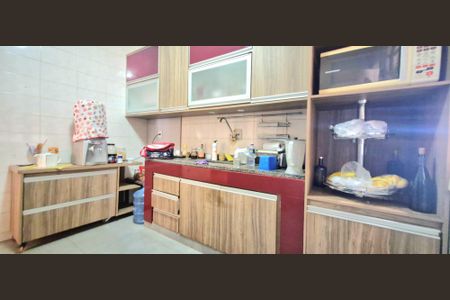 Casa à venda com 790m², 4 quartos e 3 vagasCozinha - Armários