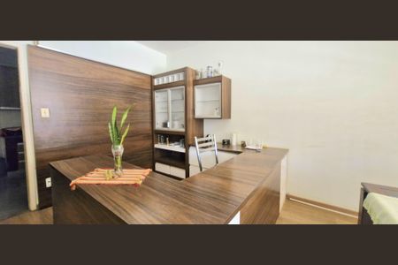 Casa à venda com 790m², 4 quartos e 3 vagasEscritório