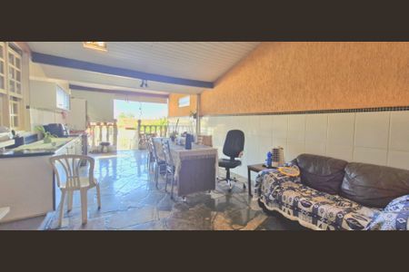 Casa à venda com 790m², 4 quartos e 3 vagasCopa