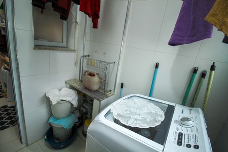 Apartamento à venda com 76m², 3 quartos e 2 vagas Apartamento à venda com 76m², 3 quartos e 2 vagasÁrea de Serviço