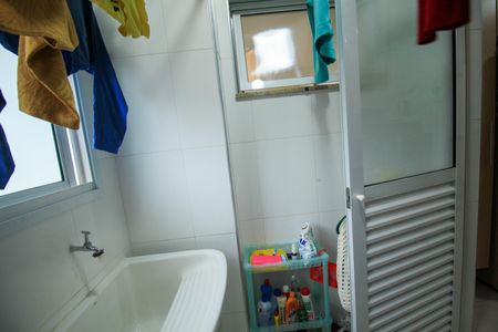 Apartamento à venda com 76m², 3 quartos e 2 vagas Apartamento à venda com 76m², 3 quartos e 2 vagasÁrea de Serviço