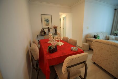 Apartamento à venda com 76m², 3 quartos e 2 vagas Apartamento à venda com 76m², 3 quartos e 2 vagasSala de Jantar