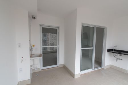 Varanda de apartamento à venda com 2 quartos, 69m² em Vila Dom Pedro I, São Paulo