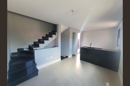 Casa à venda com 2 quartos, 76m² em Vila Alzira, Santo André