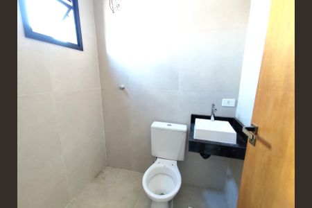 Casa à venda com 2 quartos, 117m² em Vila Scarpelli, Santo André