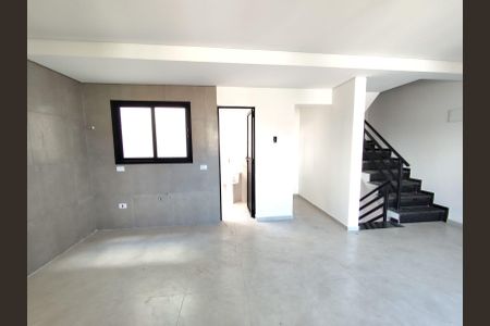 Casa à venda com 2 quartos, 117m² em Vila Scarpelli, Santo André