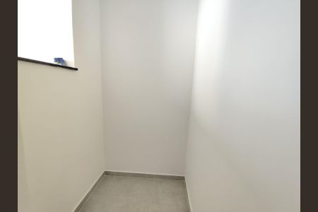 Casa à venda com 2 quartos, 117m² em Vila Scarpelli, Santo André