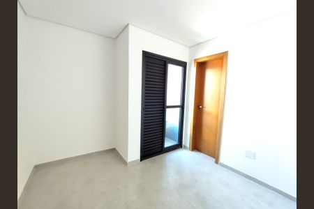 Casa à venda com 2 quartos, 117m² em Vila Scarpelli, Santo André