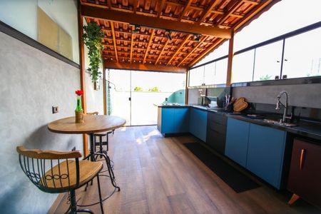 Apartamento à venda com 100m², 2 quartos e 1 vaga