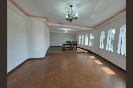 Casa à venda com 3 quartos, 319m² em Jardim Ana Maria, Santo André