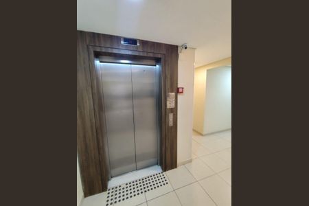 Apartamento à venda com 64m², 2 quartos e 1 vaga