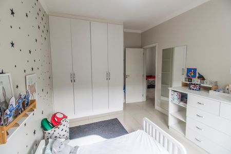 Casa de condomínio à venda com 297m², 3 quartos e 2 vagasQuarto 2