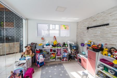 Casa de condomínio à venda com 297m², 3 quartos e 2 vagasBrinquedoteca