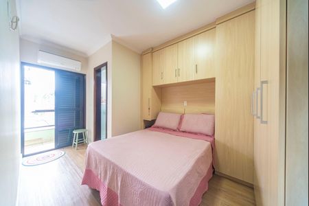 Apartamento à venda com 80m², 3 quartos e 2 vagas Apartamento à venda com 80m², 3 quartos e 2 vagasSuite